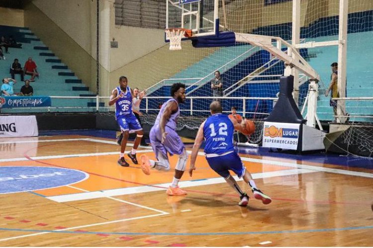 Cruzeiro estreia em Itatiaiuçu e vence mais uma no basquete - Superesportes