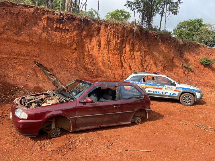 Veículo furtado é localizado em zona rural