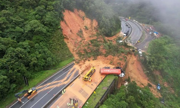 PLANEJAMENTO URBANO - Identificação de zonas de risco para desastres pode virar lei